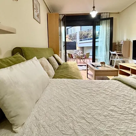 Holibai, Parrulina, Estudio Moderno Con Terracita, Baiona